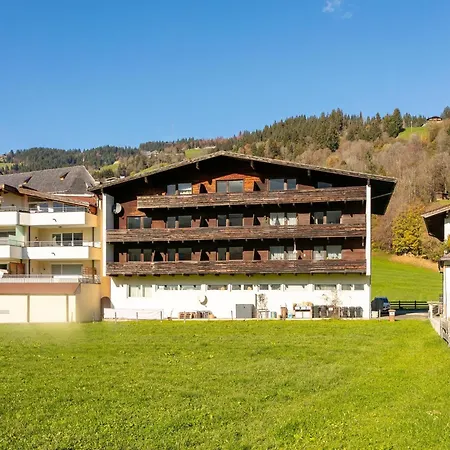 Brixen Alpin Living 3 Apartment Brixen im Thale